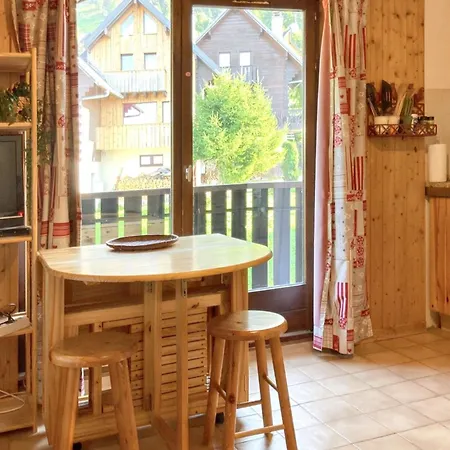 Avec Vue Sur La Montagne A Les Memises 20 M² Thollon-les-Memises