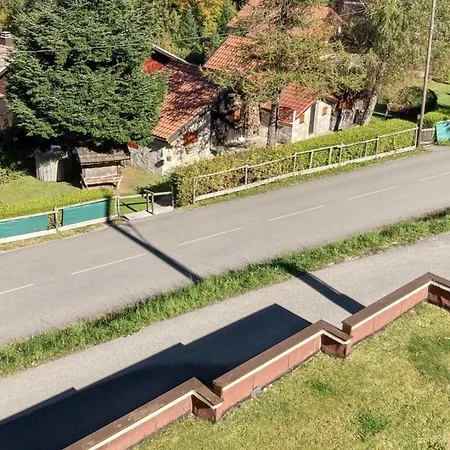 Avec Vue Sur La Montagne A Les Memises 20 M²