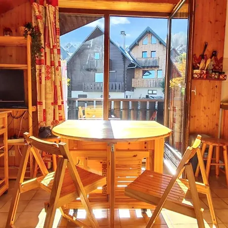 Apartment Avec Vue Sur La Montagne A Les Memises 20 M²