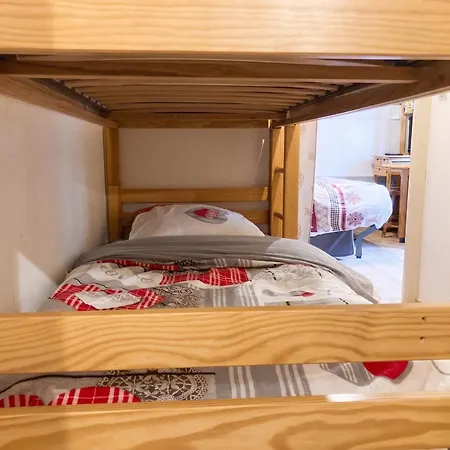 아파트 Chaleureux A - 20 M² Avec Vue 톨롱